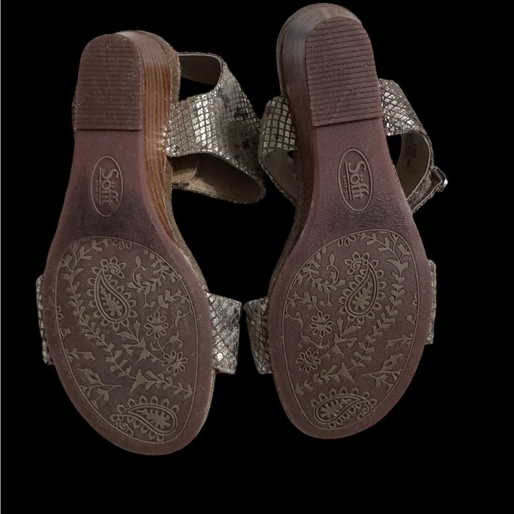 Sofft Metallic gold Sandals - Picture 5 of 6